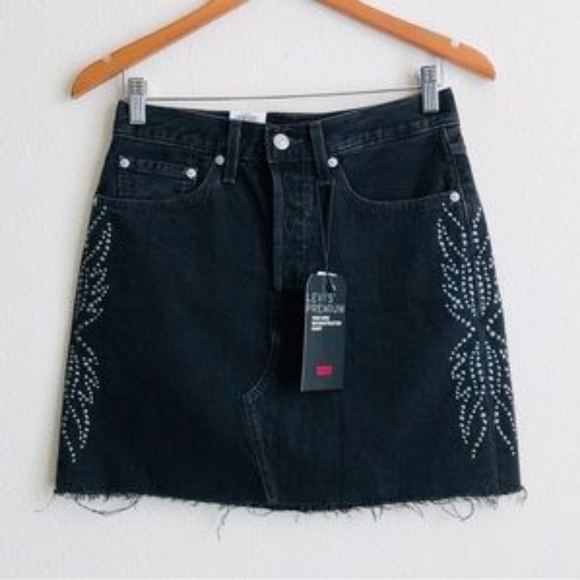 Levi's Decon Studded Black Denim Jean Skirt - Picture 3 of 5